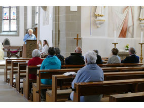 Festgottesdienst für die Kommunionjubilare an Ostermontag (Foto: Karl-Franz Thiede)